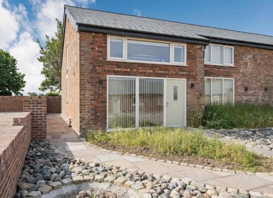 The Cottages At Ivy Farm By Charles Alexander Short Stay Lytham St Annes Extérieur photo