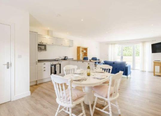 The Cottages At Ivy Farm By Charles Alexander Short Stay Lytham St Annes Extérieur photo